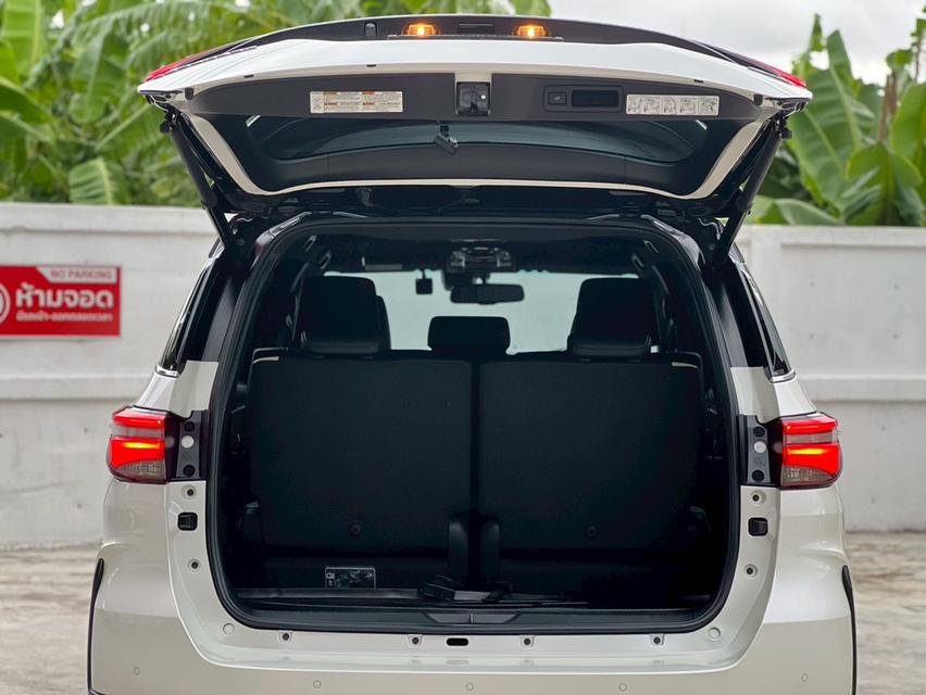TOYOTA FORTUNER 2.8 LEGENDER BLACK TOP 4WD ปี 2020 โฉม ปี15-ปัจจุบัน  18