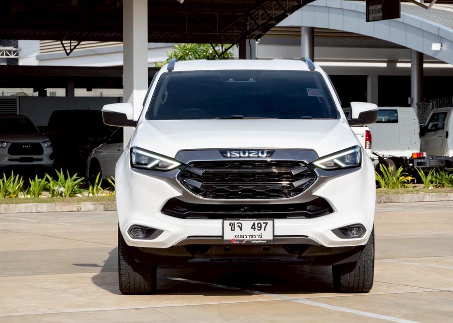 Isuzu MU-X  3.0 Ultimate 6AT 4×4 13