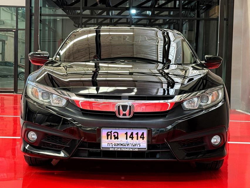 2017 HONDA CIVIC FC 1.8 EL รถมือเดียวออกป้ายแดง รถวิ่งน้อย เข้าศูนย์ทุกระยะ ไม่เคยมีอุบัติเหตุครับ 6