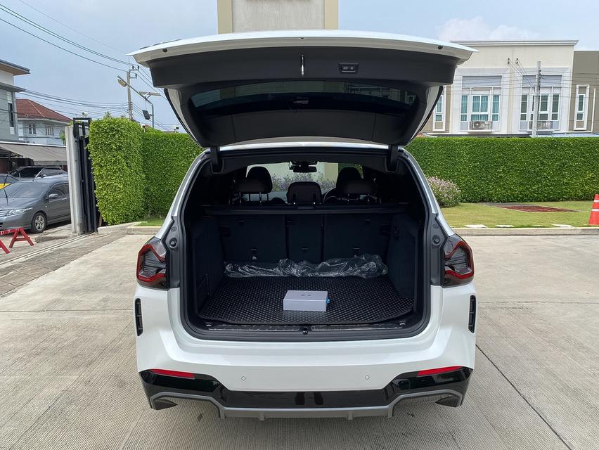 BMW iX3 M Sport ปี 2023 รูปที่ 16