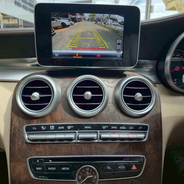 รหัสรถ BAC7538 🚗✨ Mercedes-Benz C300 Bluetec Hybrid Exclusive ปี 2015 (แท้) 14