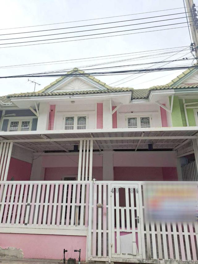 ให้เช่าบ้านเลี้ยงสัตว์ได้ ทาวเฮ้าส์ 2 ชั้น หมู่บ้านพฤกษาบี คลองสาม คลองหลวง ปทุมธานี ใกล้บิ๊กซีคลอง3,ดรีมเวิล์ด,ฟิวเจอร์ ขนาด 18 ตรว. 3นอน 2น้ำ 1 ครัว 1