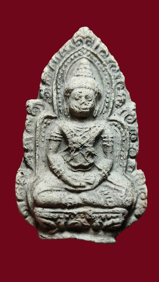 ทวารดีพระยอดขุนพลซุ้มไข่ปลากรุวัดประตูลี้