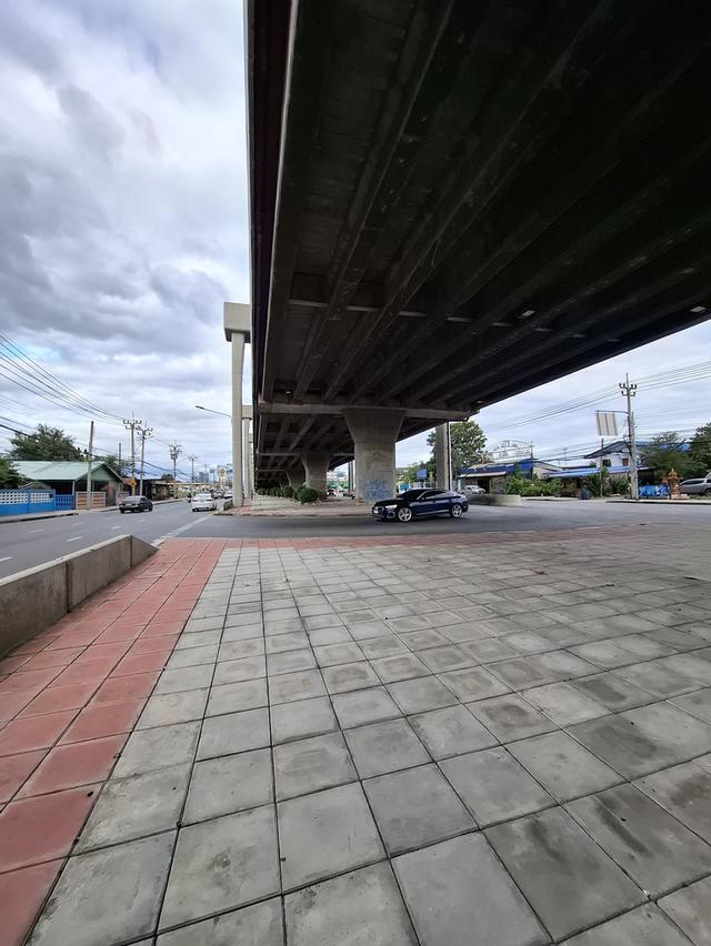 ให้เช่าที่ดิน 1 ไร่ พร้อมตึก 4 คูหา 9