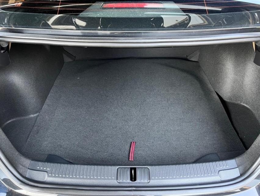 MG5 1.5X Sunroof ปี 2022 รหัส WMT9398 15