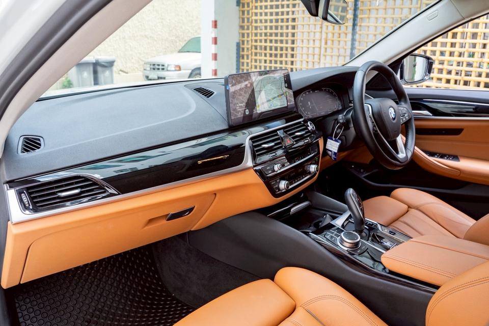 BMW 530e Elite LCI G30 yr. 2022 รูปที่ 7