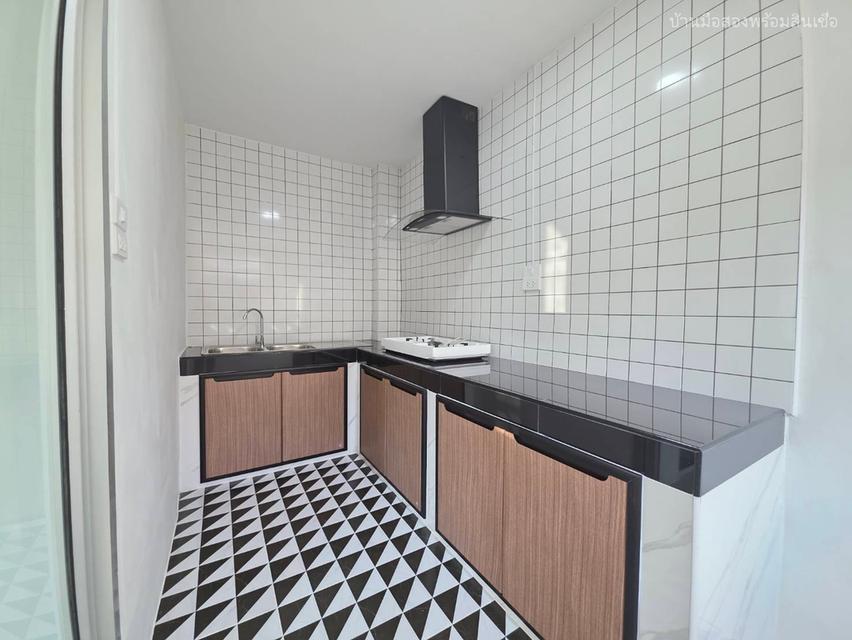 หมู่บ้านเคซี 8 ถนนไทยรามัญ 10