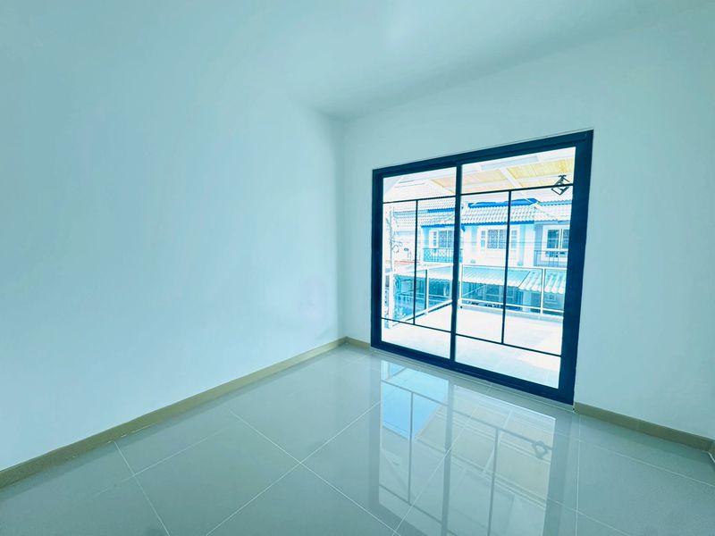 หมู่บ้านพฤกษา14B วัดลาดปลาดุก บางบัวทองทาวน์เฮาส์ 2 ชั้น หลังมุม 16