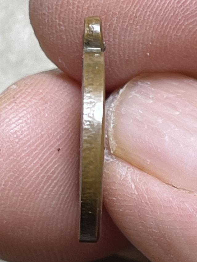 เหรียญกลมเล็ก หลวงพ่อแก้ว วัดช่องลม จ.สมุทรสาคร ปี2521 3