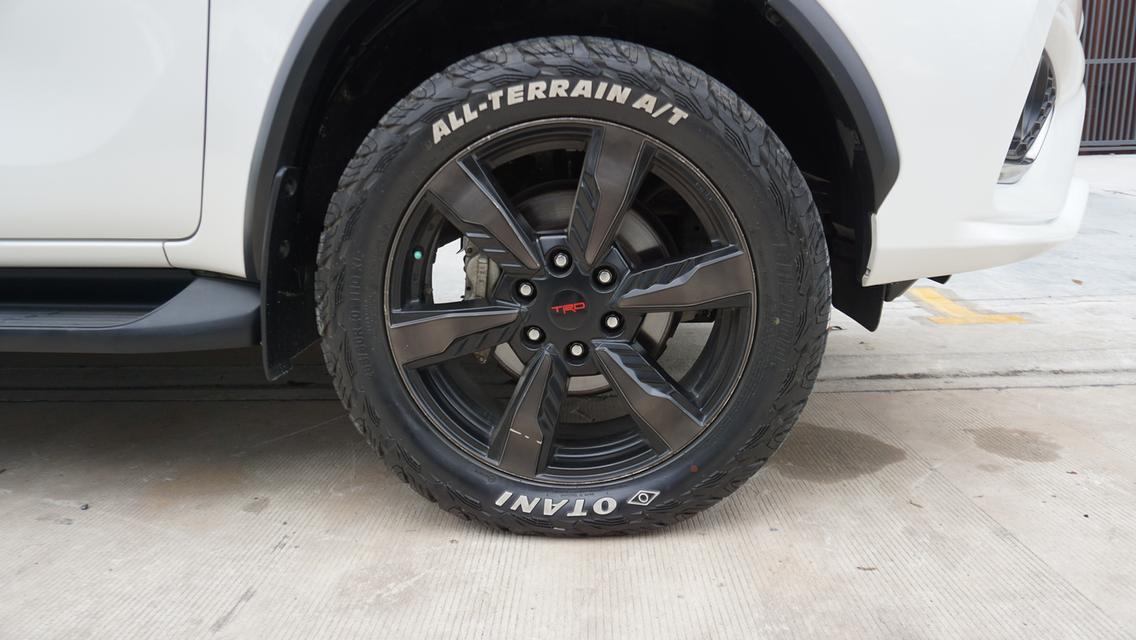 Toyota fortuner TRD Sportivo 2016 รูปที่ 7