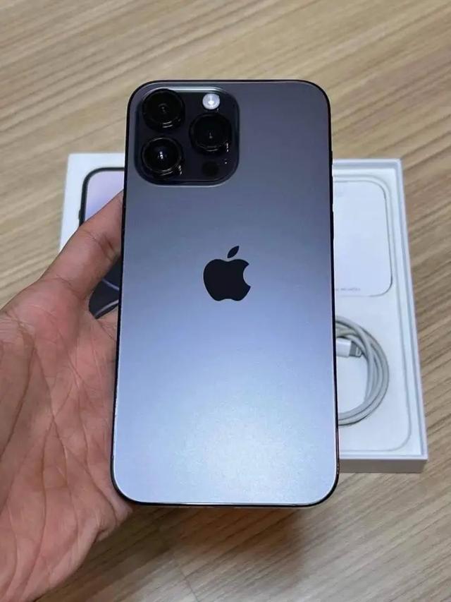 เจ้าของขายเอง  iPhone 16 Pro Max 2