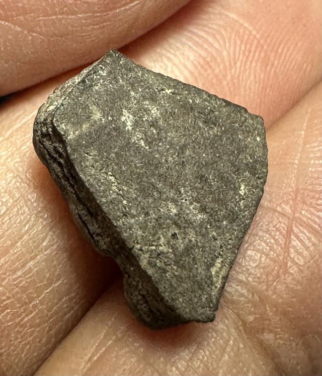 พระปิดตาเนื้อผงใบลาน ไม่ทราบที่