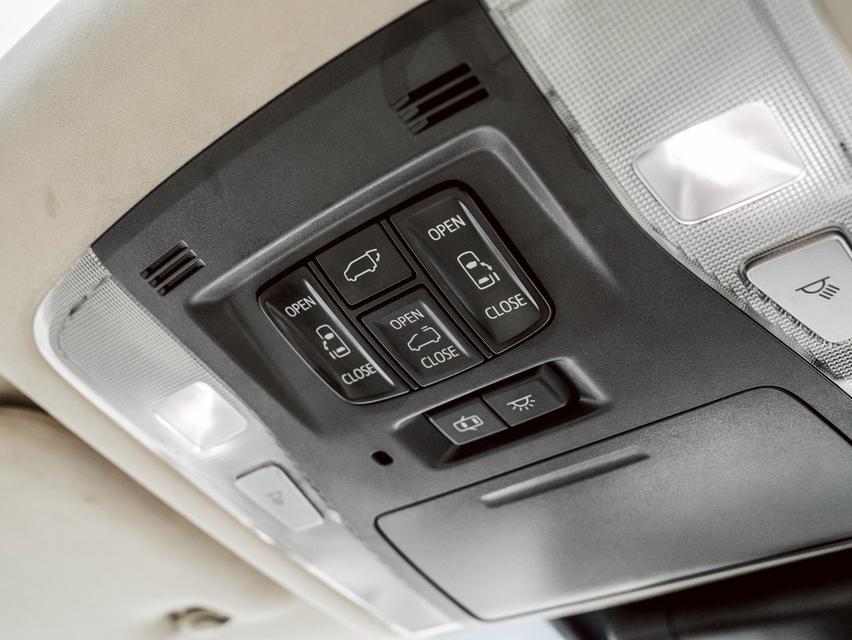 รหัสรถ 67GG8359 Toyota Alphard 3.5 Executive Lounge แท้ๆ  ปี2015  8