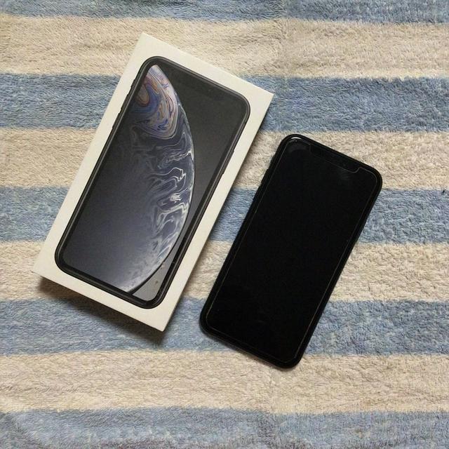 📣 iPhone XR  สีดำ  64gb  ขายในราคา 13,000 (ลดได้นิดหน่อย) 1