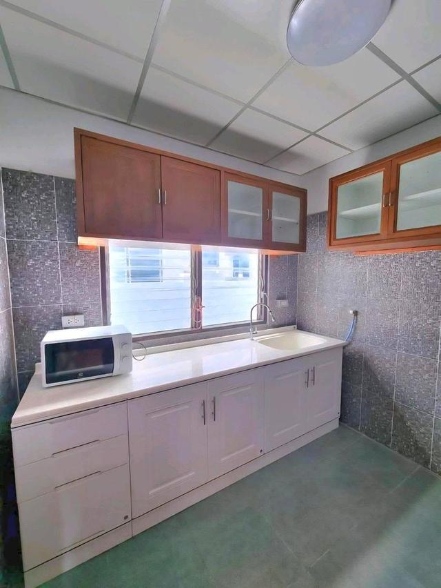 บ้านเช่าราคาถูก ให้เช่าบ้าน มณียา ไทรม้า ถ.รัตนาธิเบศร์ 3นอน 3น้ำ 3ที่จอดรถ บ้านตกแต่งครบ 3