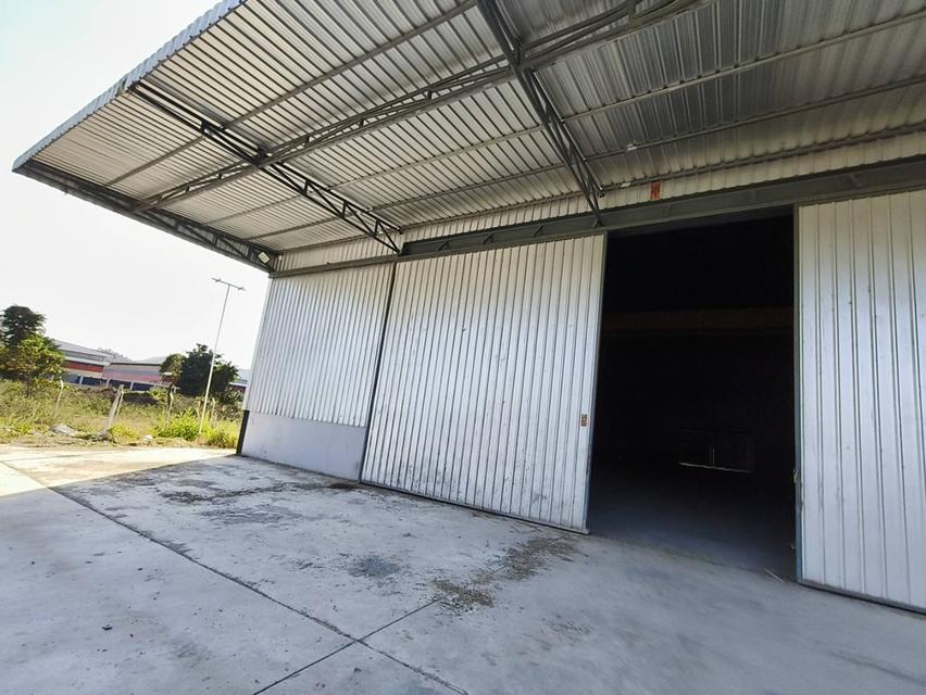 🏭 ให้เช่าโรงงานพร้อมโกดังขนาดใหญ่ | พื้นที่สีม่วง มีใบอนุญาต รง.4 พร้อมดำเนินกิจการ 📍 ตำบลหนองชุมพล อำเภอเขาย้อย จังหวัดเพชรบุรี . โรงงานทำเลดี ติดถ 7