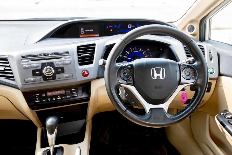 #Honda #Civic Fb 1.8S สีขาว ปี 2012 มือเดียวป้ายแดง 15