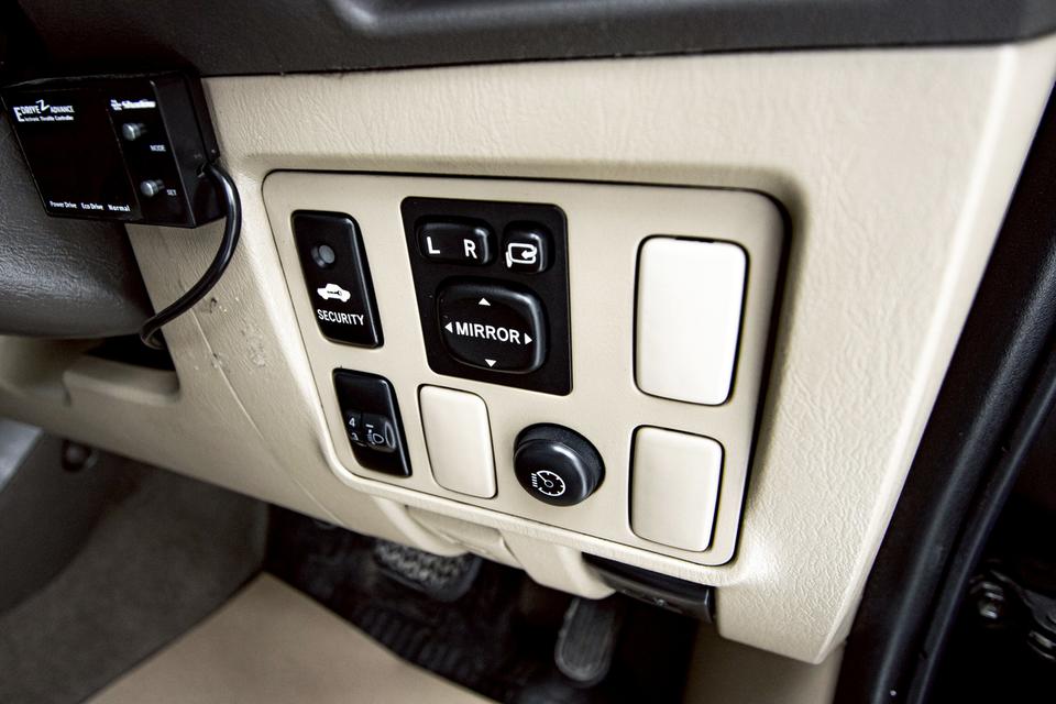 TOYOTA FORTUNER 2.7 V 2WD 2011  10