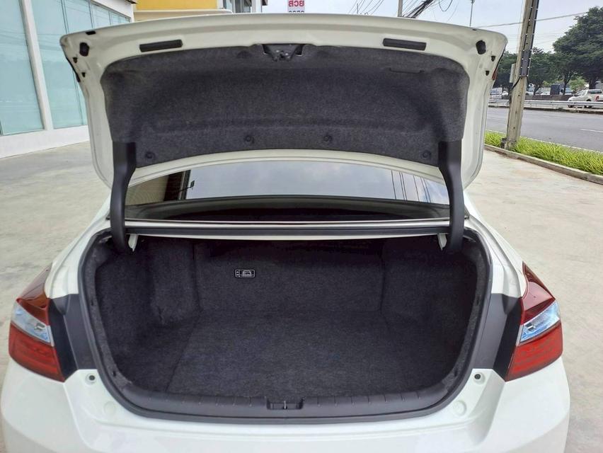 HONDA ACCORD 2.0 HYBRID ปี2016 9
