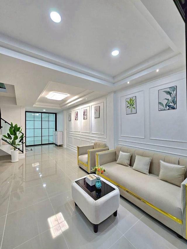 หมู่บ้านพระปิ่น3 บางใหญ่ ทาวน์เฮ้าส์ 2 ชั้น หลังริม มีพื้นที่ด้านข้าง หมู่บ้านติดถนนกาญจนาฯ บางใหญ่ 7