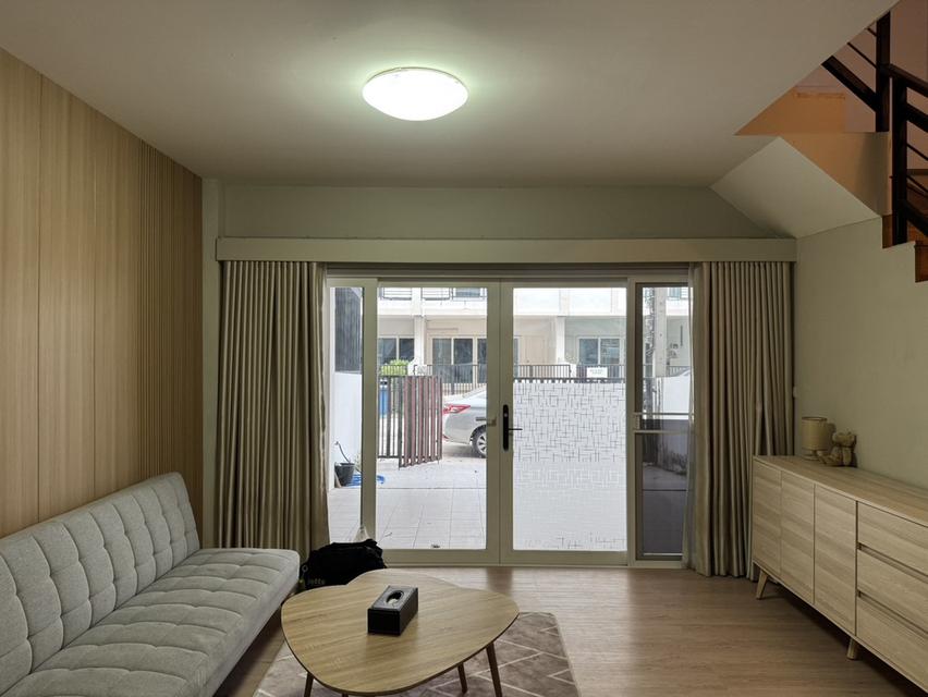 ทาวน์โฮม 3 ชั้น โครงการ C-Biz Home เทิดราชัน–ดอนเมือง 16