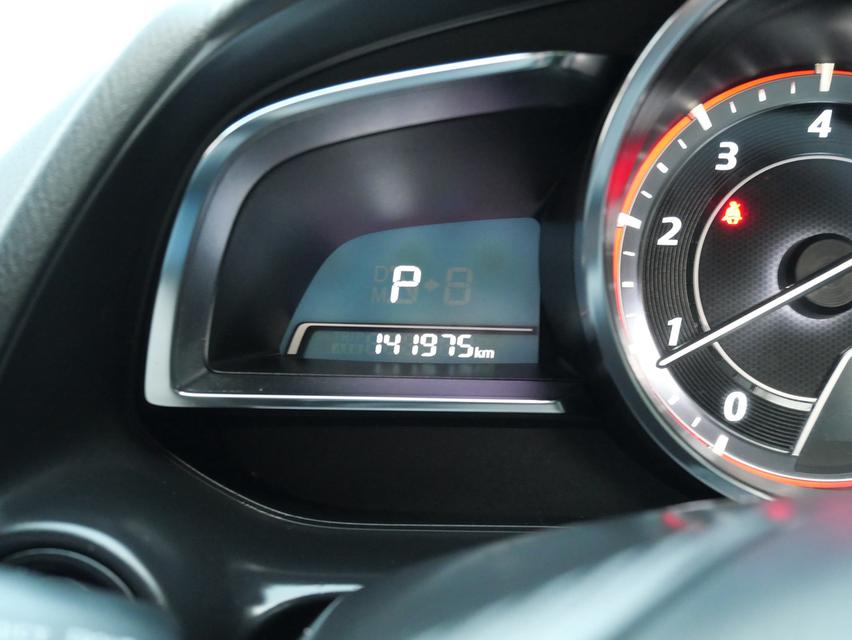 Mazda2 XD High Plus ปี2015 พร้อมใช้งาน Book service อุปกรณ์ครบ 10