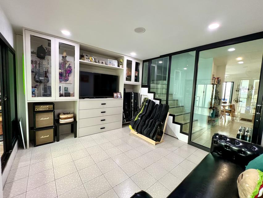 เจ้าของขายเอง ทาวน์โฮม 3 ชั้น หมู่บ้าน วี เค โฮม (V.K.Home) ท่าข้าม 7- อนามัยงามเจริญ25 3