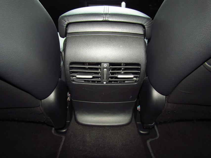 Honda Accord 2.0E 2011 6