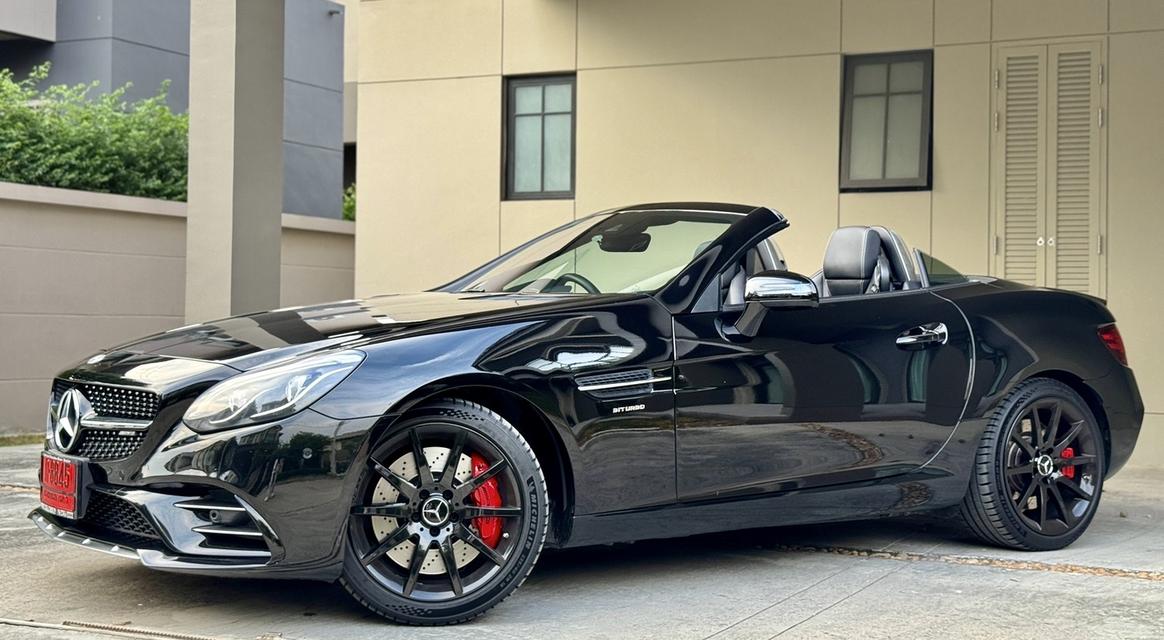 Mercedes-AMG SLC43 Roadster