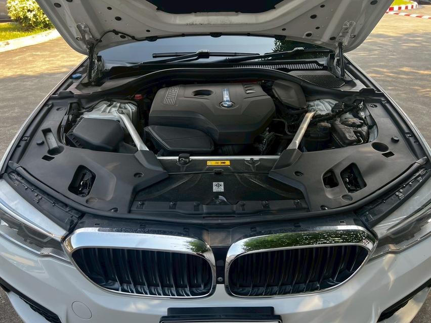 BMW 530e 2.0 M SPORT ปี2019 รูปที่ 8