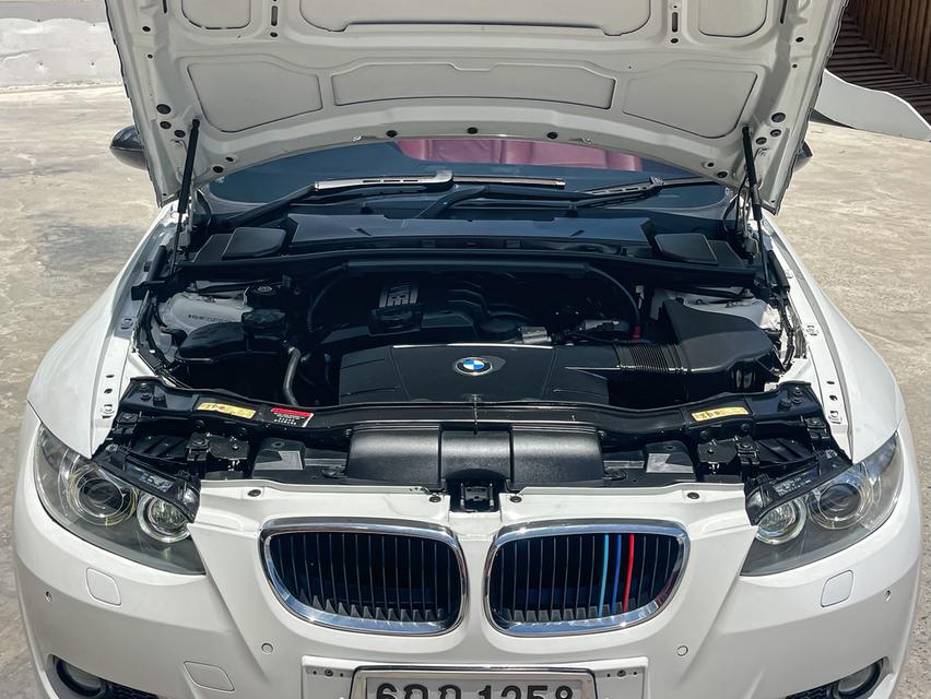 BMW 320i Convertible ปี09 16