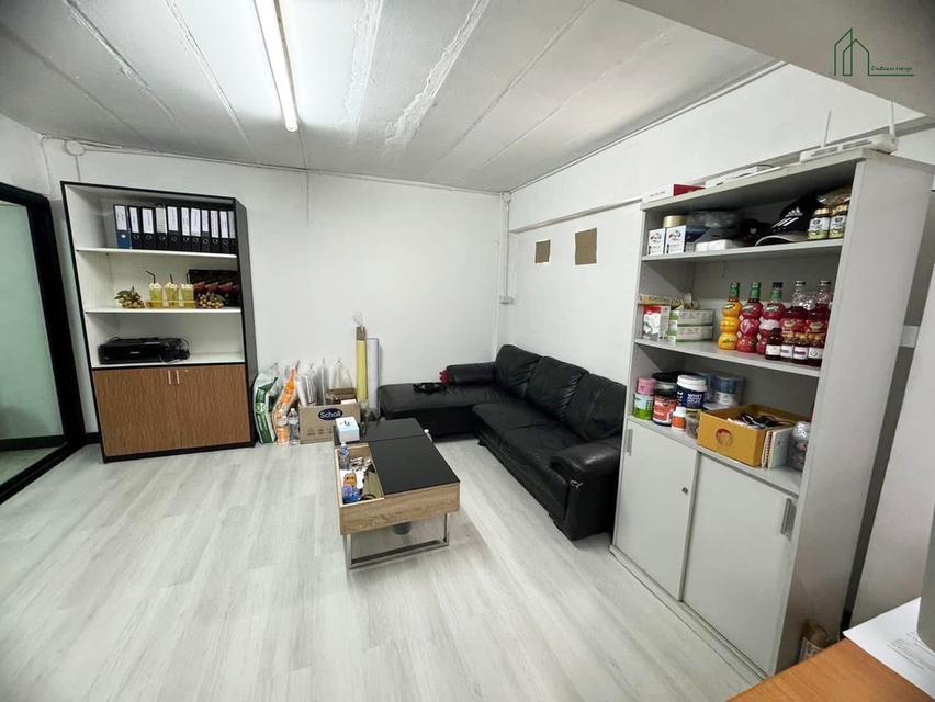 โกดังลำลูกกาคลอง 3 เพิ่งรีโนเวทใหม่ สภาพพร้อมใช้งาน 200 ตรว. 3