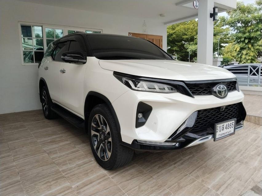 2021 TOYOTA FORTUNER 2.8 LEGENDER BLACK TOP 4WD (ตัวท็อปสุด)