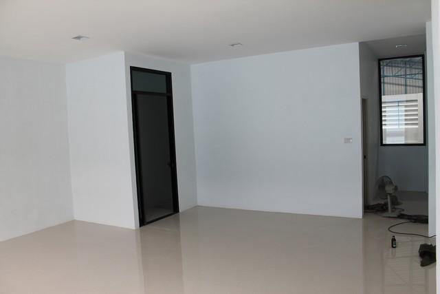 ขาย / ให้เช่าโรงงานพร้อมสำนักงาน 2 ชั้น (Mini Factory) พร้อมใช้งาน เริ่มธุรกิจได้ทันที  ทำเลเอกชัย–บางบอน 12