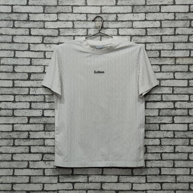 เสื้อยืดแขนสั้น Cabbeen ลายทอเต็มตัว ไซส์ S