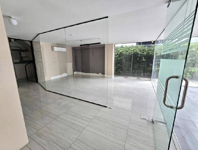 ให้เช่า โฮมออฟฟิศ / Home Office 5 ชั้น / ทำเล พระราม 9 / โครงการ ดิ เอเลเมนท์ พระราม 9 6