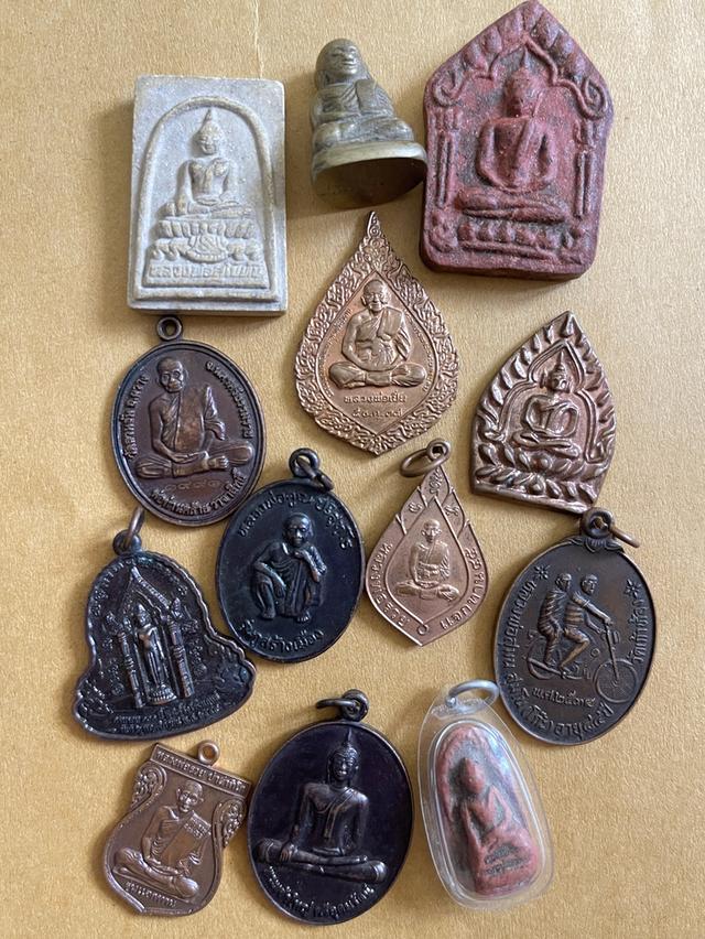 พระบ้านเหมาๆ 180 รวมส่งครับ