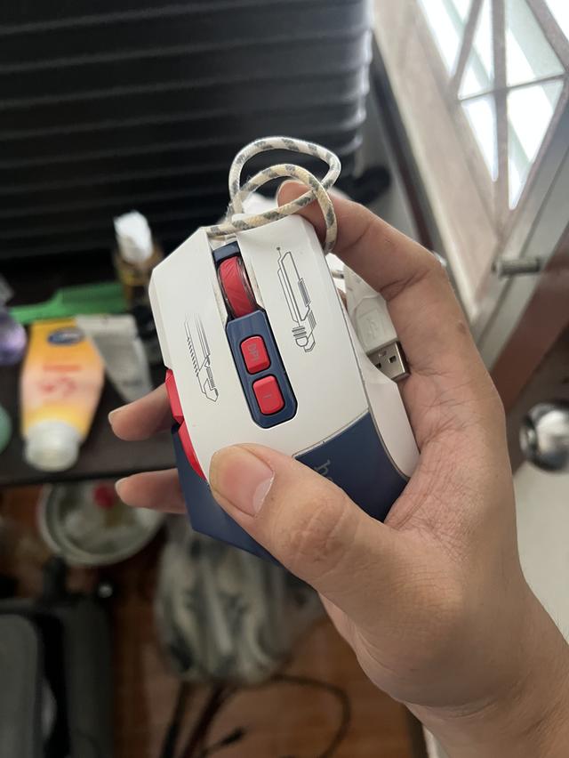 Keyboard and mouse 
