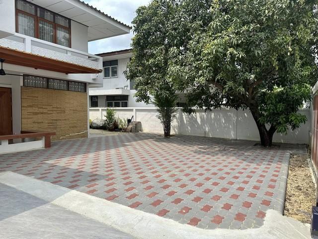 ให้เช่าบ้านเดี่ยว ซอยวชิรธรรมสาธิต 57 ถนนสุขุมวิท 101/1 แขวงบางจาก เขตพระโขนง ใกล้ซีคอนสแควร์ ใกล้รถไฟฟ้า 3