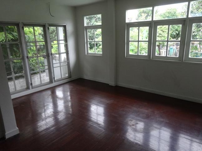 ให้เช่าบ้านเดี่ยว ย่านบางพลัด ซอย.สิรินธร2 ใกล้ห้างตั้งฮั่วเส็ง ธนบุรี หลังใหญ่ ในเมือง ถูกมาก เหมาะทำโฮมออฟฟิต,งานในบ้าน,เช่าอยู่เป็นครอบครัว ฯลฯ 13