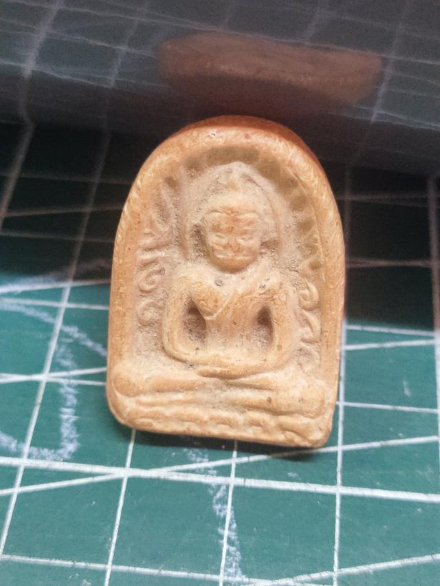 พระซุ้มกอเนื้อผงส่งฟรี 4