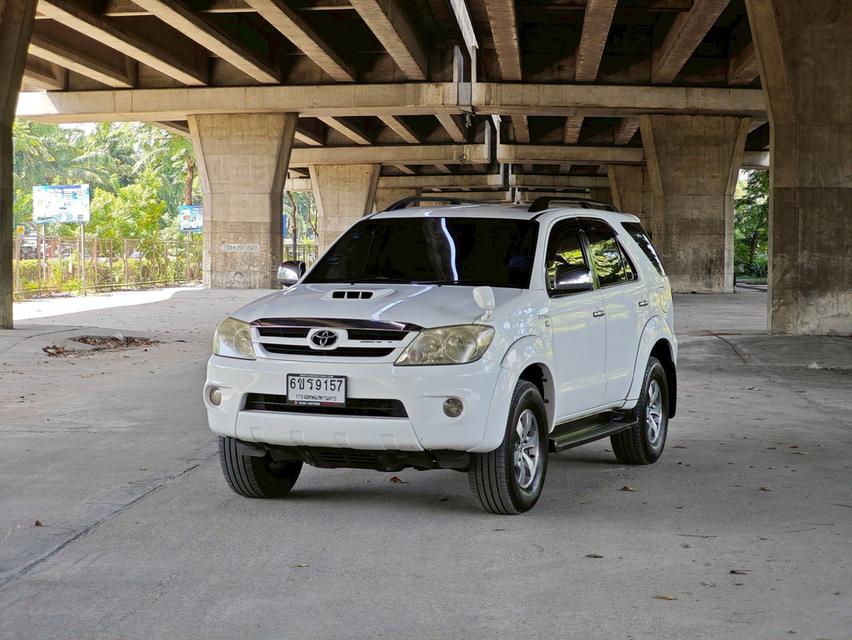 ขายรถ Toyota Fortuner 3.0V ปี 2007 สีขาว เกียร์ออโต้ 3