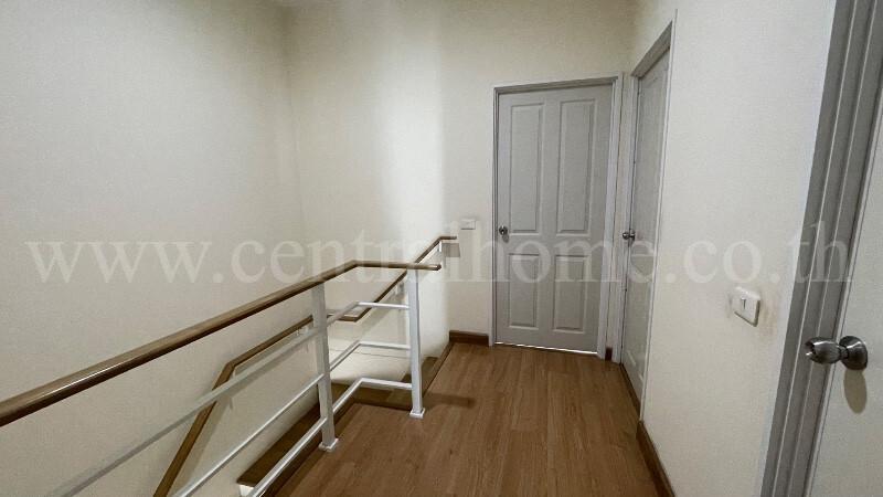 ทาวน์เฮ้าส์ โกลเด้น ซิตี้ ปิ่นเกล้า - จรัญสนิทวงศ์ หลังริม พร้อมเข้าอยู่ 6