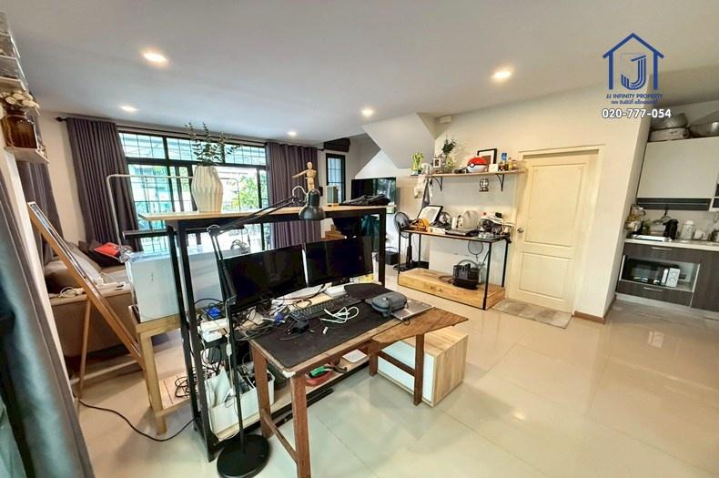 ขายทาวน์โฮม 2 ชั้น ซอยทรงพล 1 หลังมุม ลำลูกกา คลอง 2 ใกล้ BTS สถานีคูคต 5