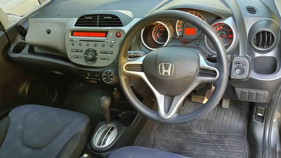 Honda Jazz รถบ้านมือเดียว 6