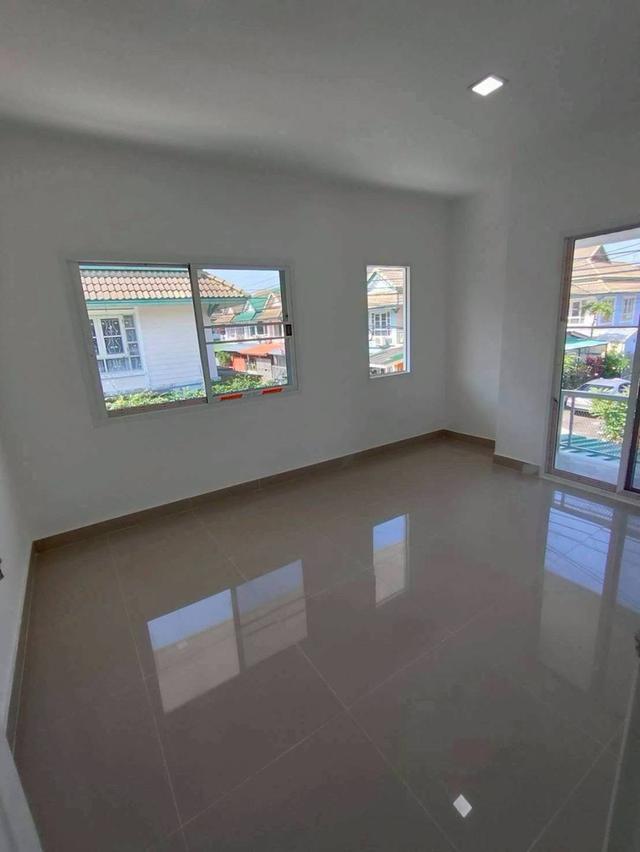 หมู่บ้านพฤกษา18/1 .. 11