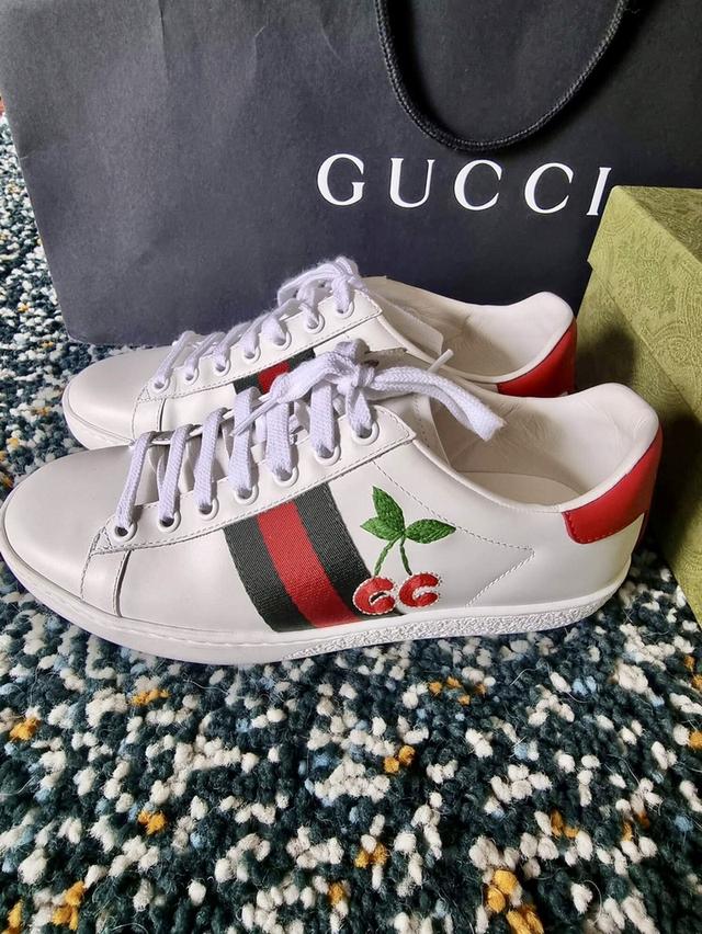 รองเท้า Gucci แท้100% สภาพใส่เดินครั้งเดียว size 36eur