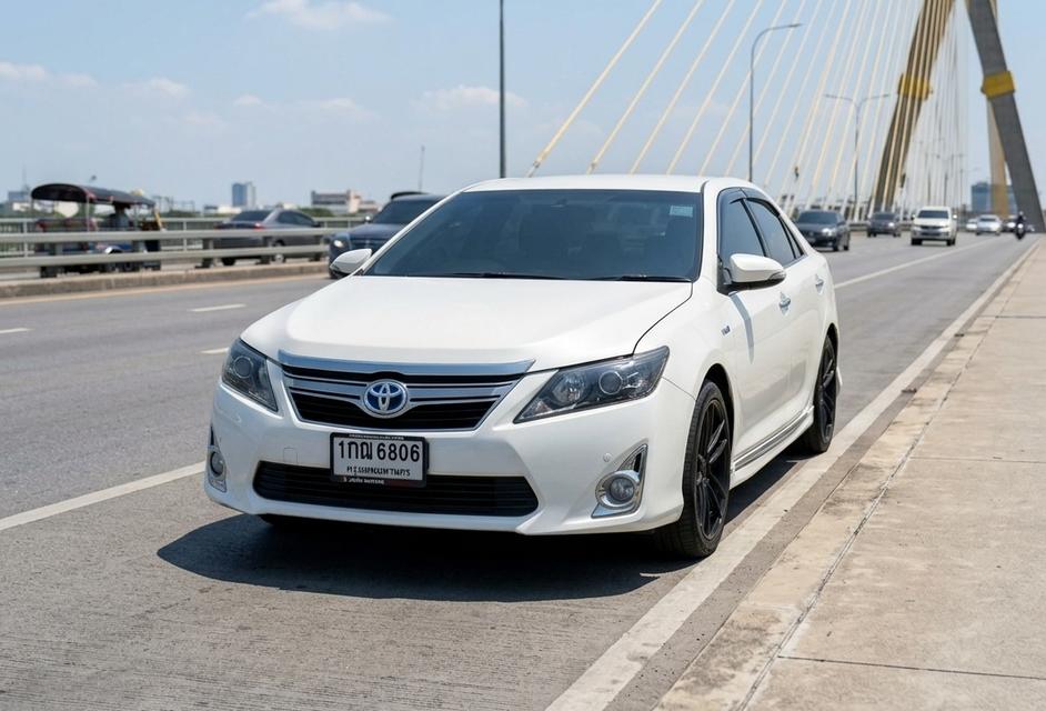 🔥รถสวยมือเดียว เครดิตดี ฟรีดาวน์  Toyota CAMRY 2.5 DVD Hybrid AT ปี 2013