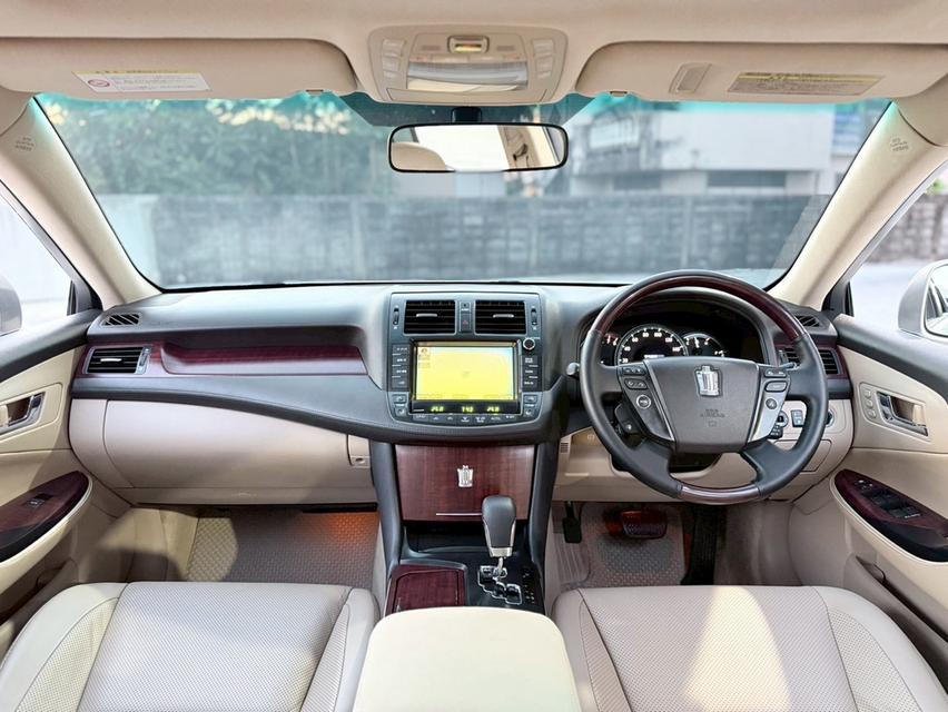ปี 2009 TOYOTA CROWN, 2.5 ROYAL SALOON โฉม ปี07-12 สีเทา 8