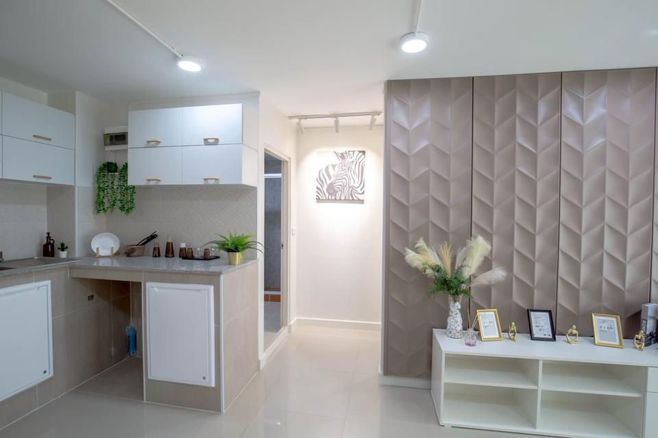 Premire Place Rama 9 (พรีเมียร์ เพลส พระราม 9) ผ่อนถูกกว่าเช่า! มีห้องนั่งเล่นแยก + รีโนเวทใหม่ทั้งห้อง 13